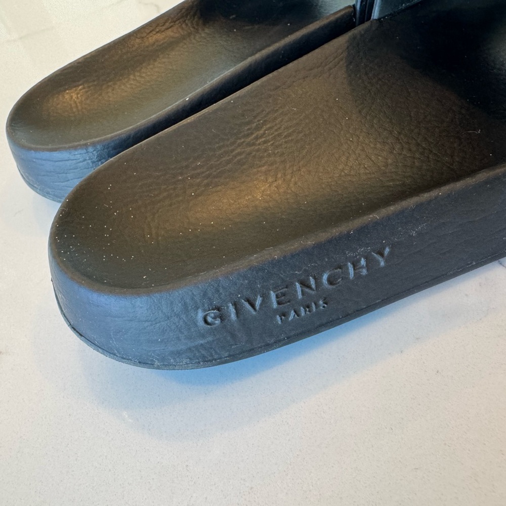 Givenchy Black Embossed Slides - Picture 4 of 7